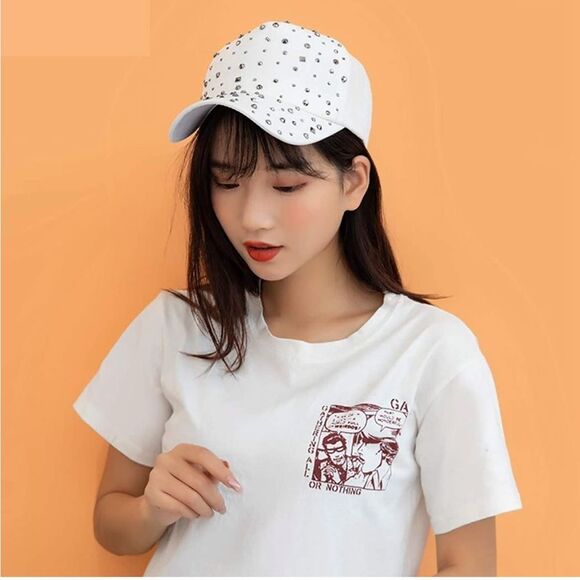 White Bling Baseball Cap with Diamond Design Adjustable Sports Cap - Picture 2 of 4